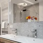 Διαμέρισμα Seaside Luxus 8 Mit Balkon Und Fahrstuhl *